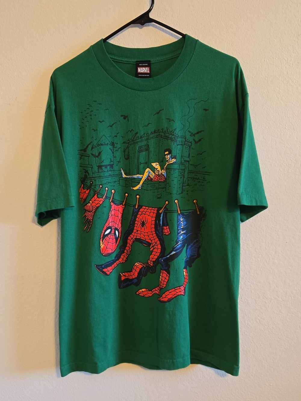 MAD Engine Green Marvel Spider-Man Laundry Graphic Short Sleeve Tee - Large